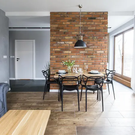 Homewell Maraton Gardens * Poznań