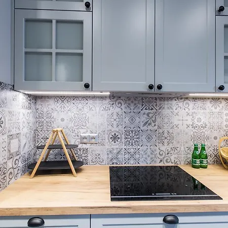 Homewell Maraton Gardens *