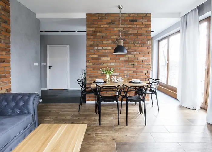 Homewell Maraton Gardens * Posen