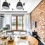 Homewell Maraton Gardens Apartamento Poznań